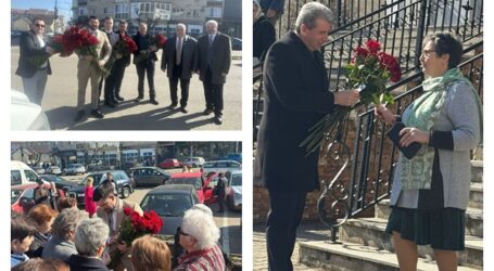 De 8 Martie, echipa PSD Jibou a împărțit trandafiri doamnelor și domnișoarelor