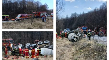 VIDEO. Vești BUNE de la accidentul din Cizer. Șoferul care a rămas încarcerat a fost salvat de echipajele de descarcerare