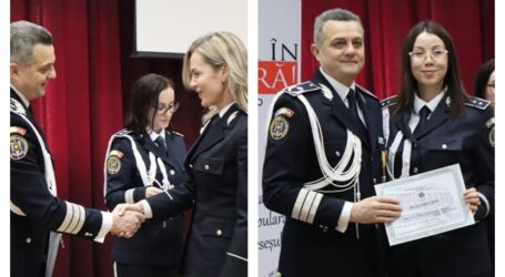 Polițistele Ramona Paula Morar și Andreea Gorgan, distinse public de conducerea IPJ Sălaj în semn de apreciere pentru activitatea profesională