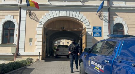 Directorul din Consiliul Județean Sălaj acuzat de DNA că a luat 5.000 de euro ȘPAGĂ avea un salariu de 2.500 de euro lunar