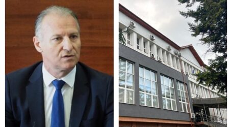 Dinu Iancu-Sălăjanu alături de avocații Tărău și Chiriță în fața completului de judecată de la Tribunalul Sălaj. Judecătoarea a rămas în pronunțare