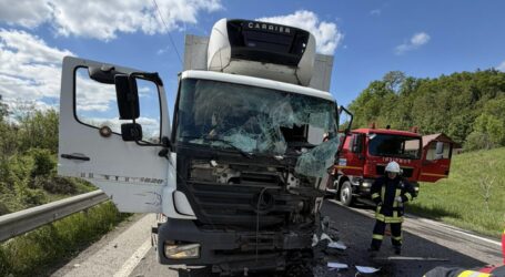 ULTIMA ORĂ! Accident grav între Rus și Glod. Trafic blocat pe DN1C