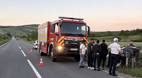 FOTO. Un șofer care gonea cu viteză a provocat un accident între Jibou și Zalău