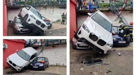 VIDEO. O doctoriță în vârstă de 74 de ani a provocat evenimentul rutier de la Ambulanța Sălaj