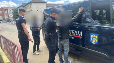 FOTO. O nouă tâlhărie în Zalău, în plină zi. Un tâlhar a bătut un tânăr, apoi a furat telefonul