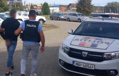 Tâlhărie la o cabană din Sălaj – un recidivist a furat telefonul DJ-ului și cadourile sărbătoritului