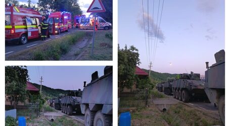 FOTO. Accident cu 20 de victime la Ileanda, după ce mai multe blindate ale Armatei Române s-au ciocnit