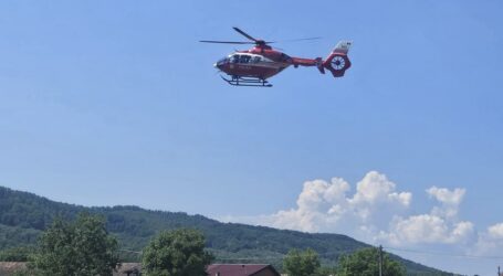 FOTO. Caz dramatic la Băbeni – elicopterul SMURD, solicitat în ajutor