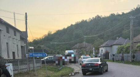 Accident grav în comuna Dragu – 2 fetițe lovite de o șoferiță