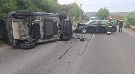 S-a reluat circulația pe drumul Zalău – Cluj, după ce un șofer a intrat pe contrasens și a provocat un accident cu 8 victime