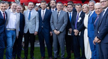 Lucian Bode a publicat o fotografie alături de președintele PSD. Imaginea stârnește reacții în plin scandal din PNL