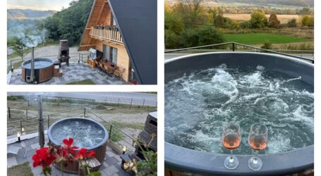 Acceptă vouchere de vacanță: cabana din Sălaj unde te relaxezi vara aceasta cu doar 250 de lei pe noapte. Micul dejun și cina sunt incluse
