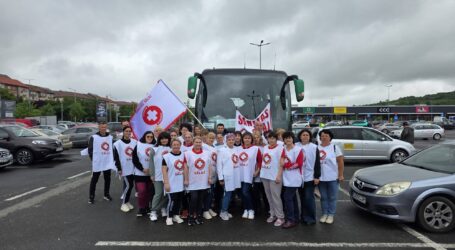 Cadrele medicale din Sălaj au pornit la drum – străbat 1.100 de kilometri pentru a protesta: „colegii pleacă din sistem din cauza epuizării”