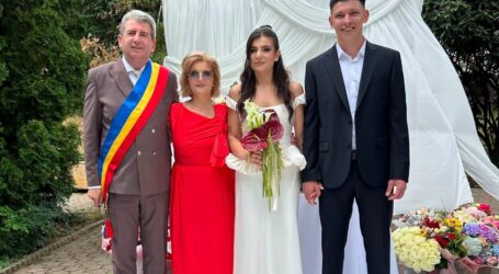 Una dintre cele mai emoționante zile din viața primarului din Jibou. Și-a cununat civil fiica și a transmis un mesaj impresionant, din inimă