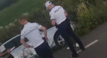 FOTO. Accident în lanț, cu mai multe victime, între Meseșenii de Jos și Aghireș. Un șofer începător a pătruns pe contrasens și s-a izbit de un alt autoturism