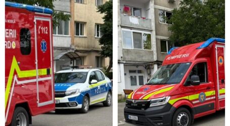 O fetiță de 2 ani a căzut de la geamul unui apartament din Zalău. Ce transmite Poliția