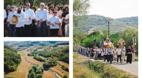 Ionel Ciunt și Florin Florian, alături de cei peste 1.000 de pelerini, spre Mănăstirea Strâmba