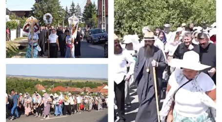 VIDEO. Episcopul Benedict, alături de 200 de pelerini între Valcău de Jos și Stârciu. A parcurs pe jos 20 de kilometri în rugăciune pentru comunitatea noastră