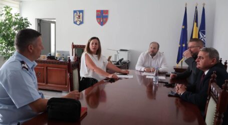 La inițiativa prefectului Claudiu Bîrsan, farmaciile din Sălaj vor oferi apă și primul ajutor pe perioada caniculei