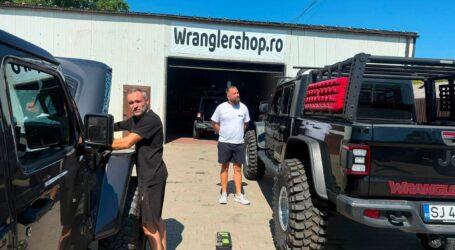 Poveste incredibilă: un Jeep blocat 45 de zile într-un service din Anglia, reparat în doar două zile la Jibou