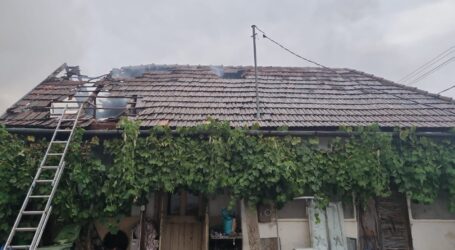 FOTO. Incendiu la o casă în Crasna – o profesoară care era în trecere a sunat la 112