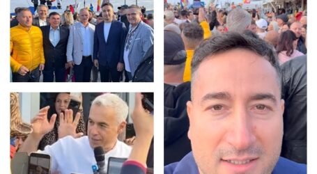 Sălăjenii au mers în număr mare la Oradea pentru Călin Georgescu. Mai multe autocare cu numere de Sălaj, văzute în parcarea evenimentului