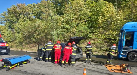 FOTO. Accident GRAV pe Meseș – o persoană încarcerată